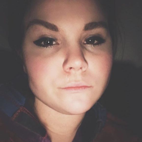 Meet your Posher, Jennay - Picture 1 of 1